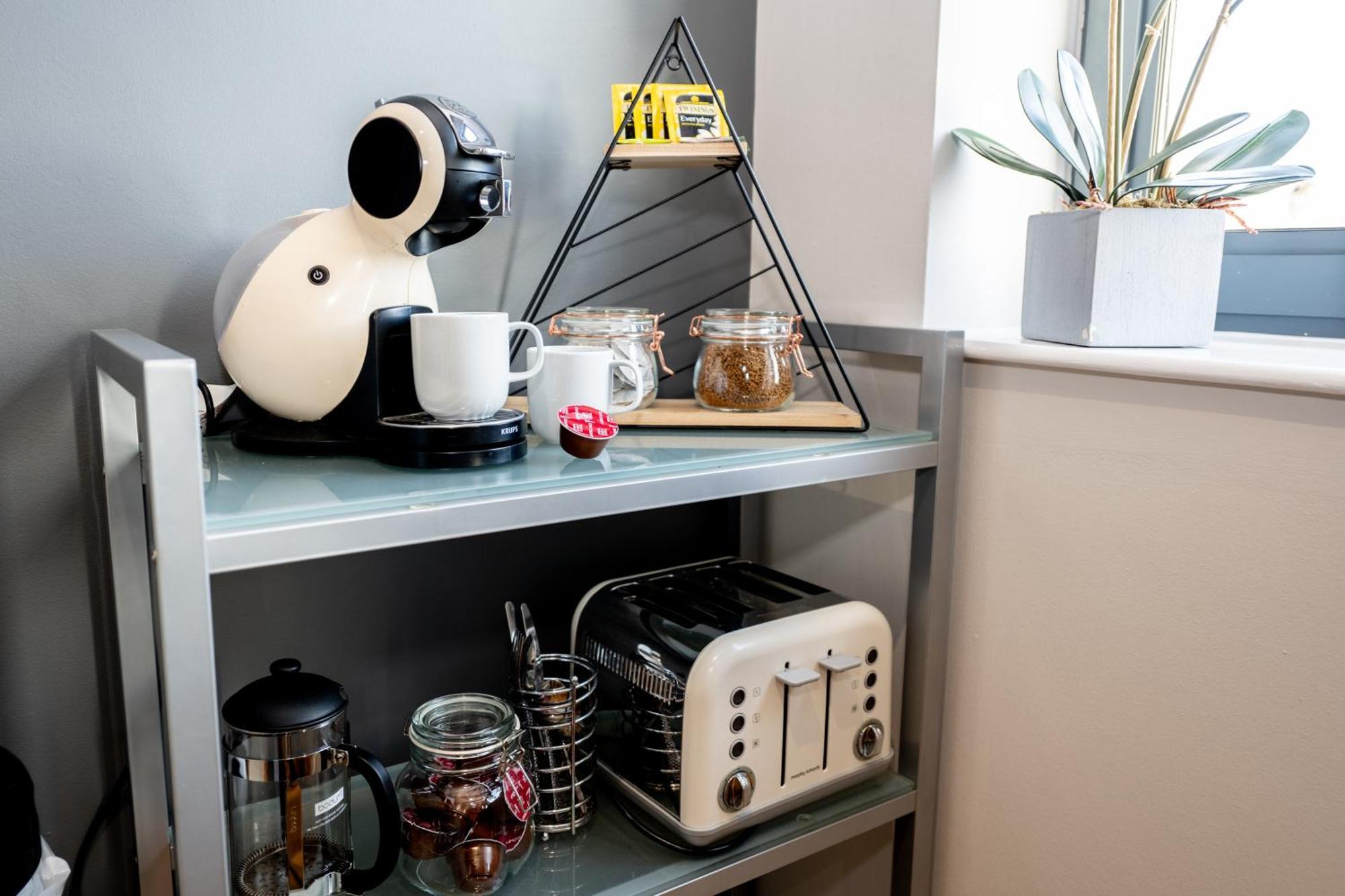 Perfectly Located City Centre Studio Apartment - West One With Free Wifi, Gym Access, Netflix Шеффілд Екстер'єр фото